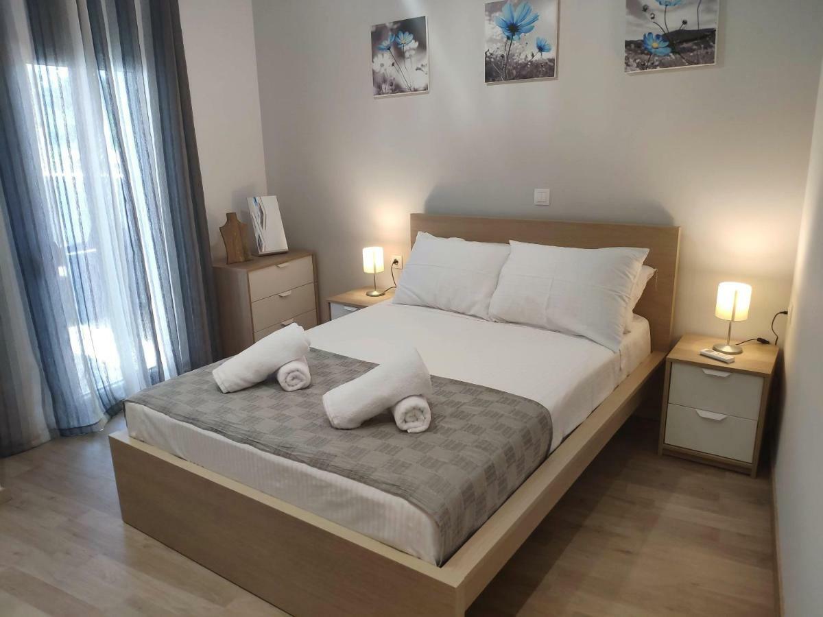 Neva Apartments By The Beach Makriyialos Bagian luar foto