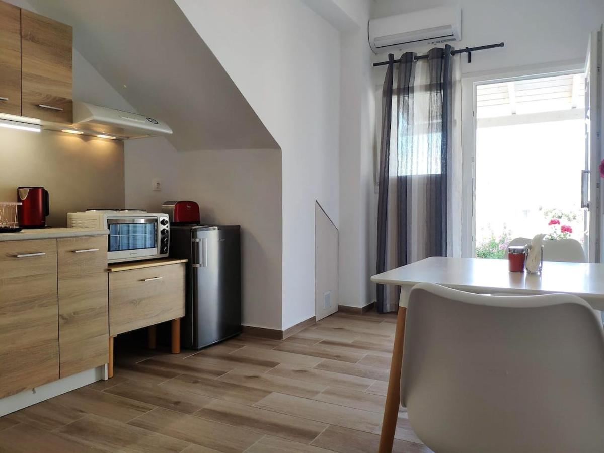 Neva Apartments By The Beach Makriyialos Bagian luar foto